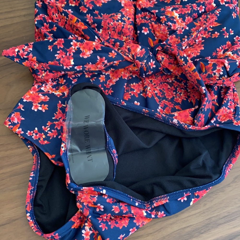 WeWoreWhat Bandeau Style One Piece Swimsuit - Picture 4 of 10
